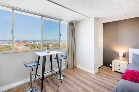 Celina's Ocean View Studio - Tourism Canberra 0