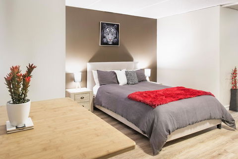 Celina's Ocean View Studio - Tourism Canberra 3