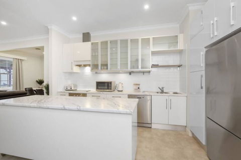 Central And Charming On Wallace - Tourism Canberra 2