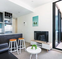 Central and Modern Apartment in Melbourne CBD - Tourism Canberra
