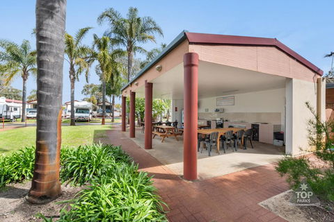 Central Caravan Park - Tourism Canberra 1