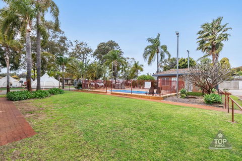 Central Caravan Park - Tourism Canberra 3