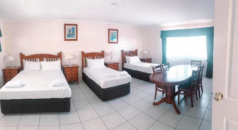 Central Park Motel - Tourism Canberra 1