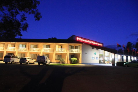 Charbonnier Motor Inn - Tourism Canberra 0