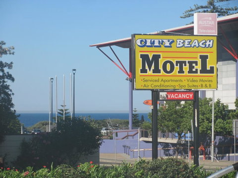 City Beach Motel - Tourism Canberra 0