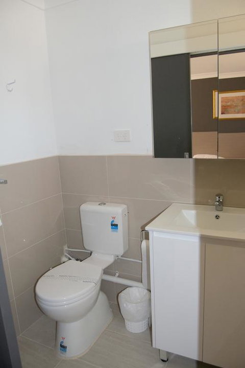 Civic Motor Inn - Tourism Canberra 3