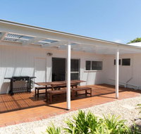 Classic Beach House in Rye - Tourism Canberra