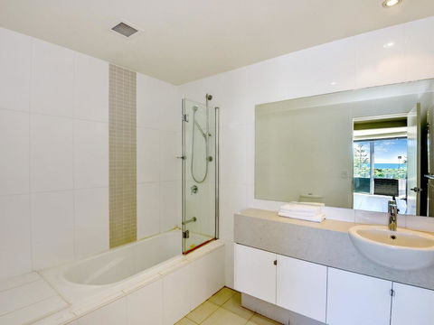 Coast Luxury Apartments 17 - Tourism Canberra 2