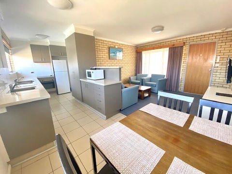 Coastal Comfort Motel - Tourism Canberra 1