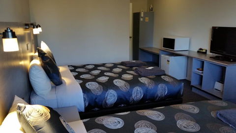 Colac Central Hotel-Motel - Tourism Canberra 2