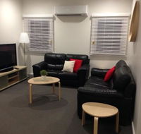 Colonial Lodge Motor Inn - Tourism Canberra