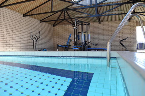 Comfort Inn The Lakes - Tourism Canberra 0