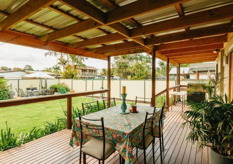 Comfortable, Outdoor Entertaining, Lake Walks - Tourism Canberra 2
