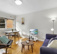 Comfy one-bedroom unit between city and airport - Tourism Canberra