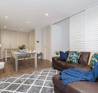 Convenience and luxury in Carnegie