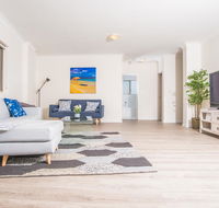 Convenient 2bed Rockdale APT Next to StationBeach - Tourism Canberra
