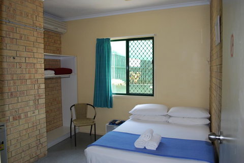 Coolum Budget Accommodation - Tourism Canberra 2