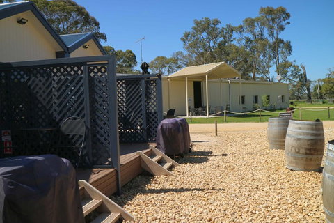 Coonawarra Cabins Unit B - Tourism Canberra 2
