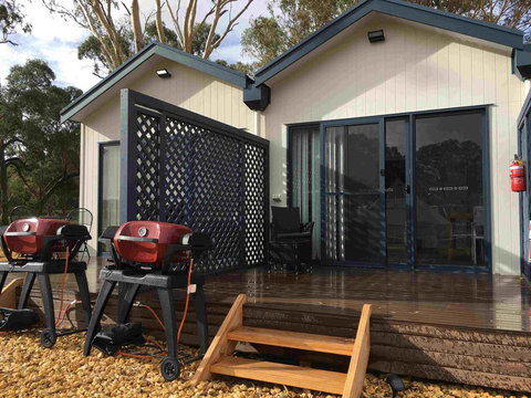 Coonawarra Cabins Unit C - Tourism Canberra 0