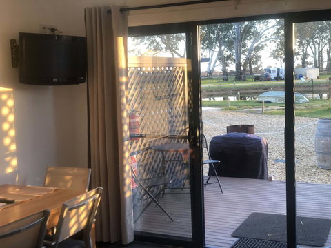 Coonawarra Cabins Unit D - Tourism Canberra 2