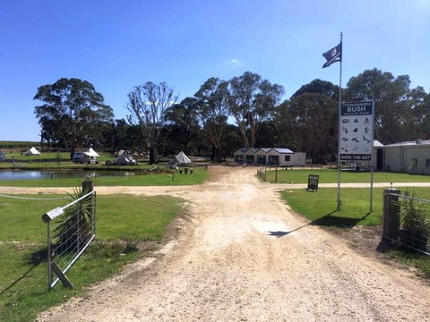 Coonawarra Cabins Unit D - Tourism Canberra 0