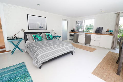 Corella Studio Apartment In Raffetys Resort - Tourism Canberra 2
