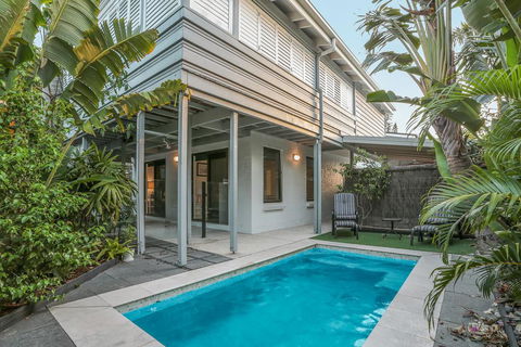 Cosy But Cool, Sunshine Beach - Tourism Canberra 0