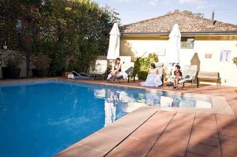 Country Plaza Motel - Tourism Canberra 0