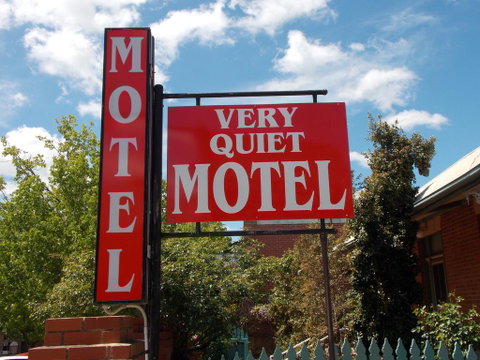 Cowra Crest Motel - Tourism Canberra 0