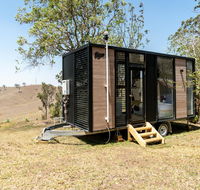 Dam It Getaway Tiny House - Tourism Canberra