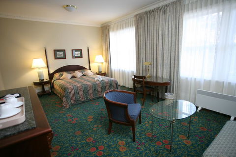 Darcy's Hotel - Tourism Canberra 1