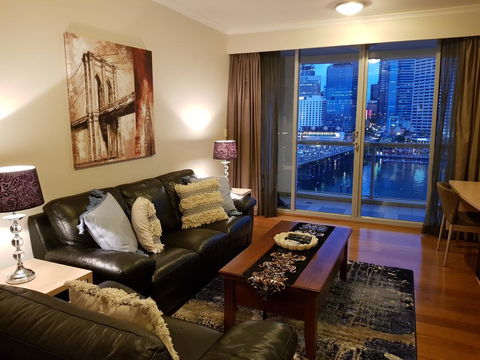 Darling Harbour 2 Bedroom Apartment - Tourism Canberra 2
