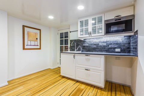 Darling Suite - Newly Renovated, On The River Access To The Tan, South Yarra Station Or Chapel St - Tourism Canberra 3