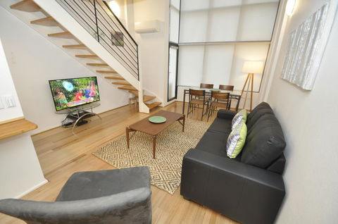 Darlinghurst Fully Self Contained Modern 1 Bed Apartment (POP) - Tourism Canberra 2