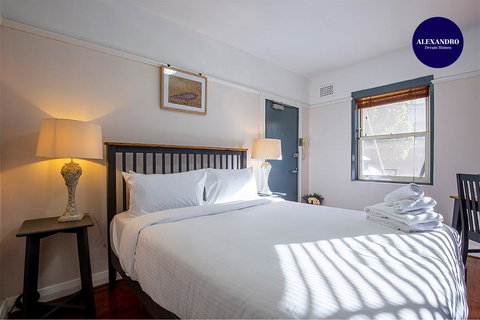 DARLINGHURST STUDIO // SHARED ROOFTOP SPACE - Tourism Canberra 2