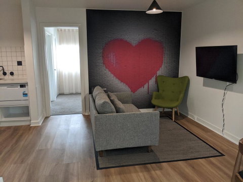Davis Avenue Apartments - Tourism Canberra 0