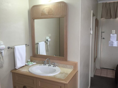 Dawson Motor Inn - Tourism Canberra 2