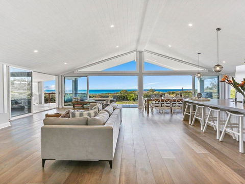 Dayz Dreamin - Pool, Gas Fireplace And Beachfront - Tourism Canberra 0