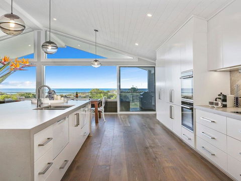 Dayz Dreamin - Pool, Gas Fireplace And Beachfront - Tourism Canberra 1