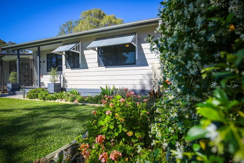 Dell-Lee Cottage - Tourism Canberra 0