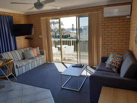 Dolphins Of Mollymook Motel And Fifth Green Apartments - Tourism Canberra 3