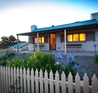 Donington Cottage Lincoln National Park - Tourism Canberra