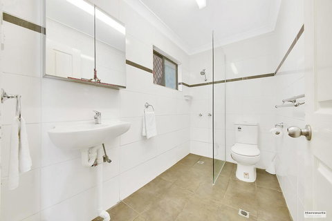 Driftwood On The Beach - Tourism Canberra 1