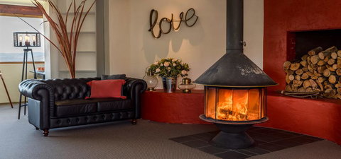 Eagle View Escape - Tourism Canberra 3