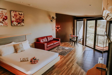 Eagle View Escape - Tourism Canberra 2