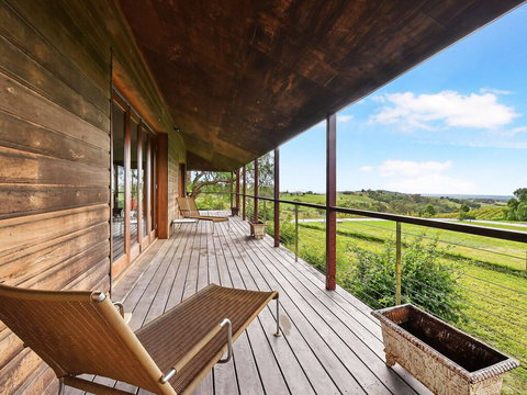 Eagles Rest @ Maluna Vineyard - Tourism Canberra 0