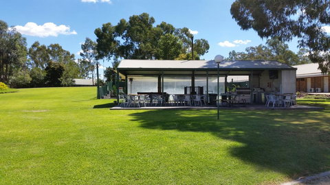 Early Settlers Motel Tocumwal - Tourism Canberra 2