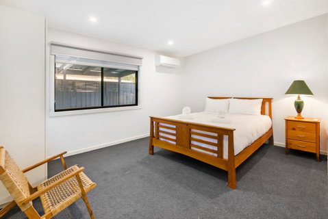 Easy Living Bayside Accommodation - Tourism Canberra 3