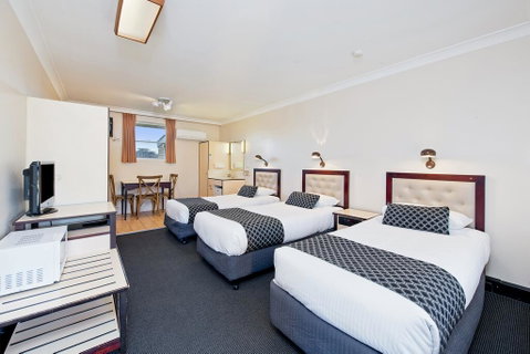 Econo Lodge Savannah Park Tamworth - Tourism Canberra 1