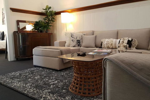 Edward Lane Apt3 - Tourism Canberra 2